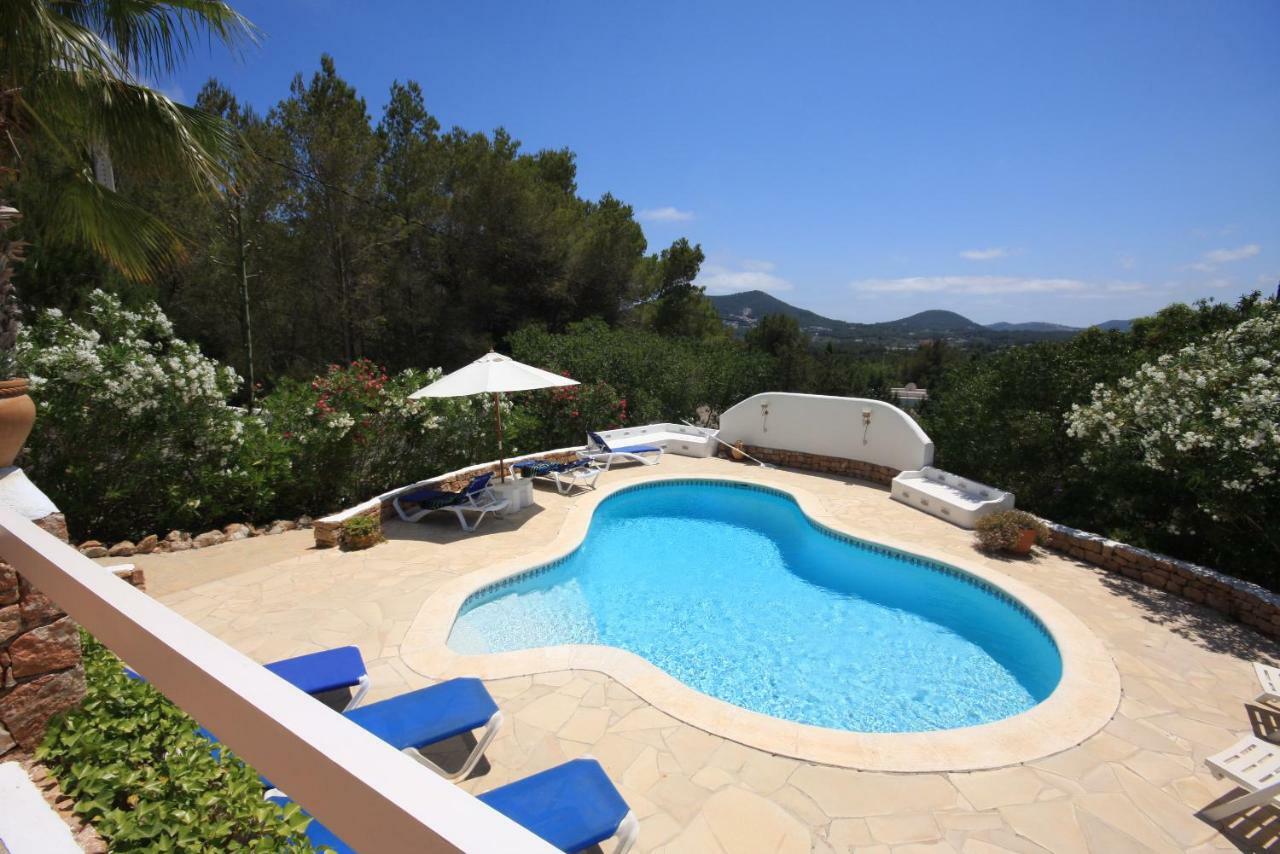 Can Alinda Santa Eularia des Riu Dış mekan fotoğraf