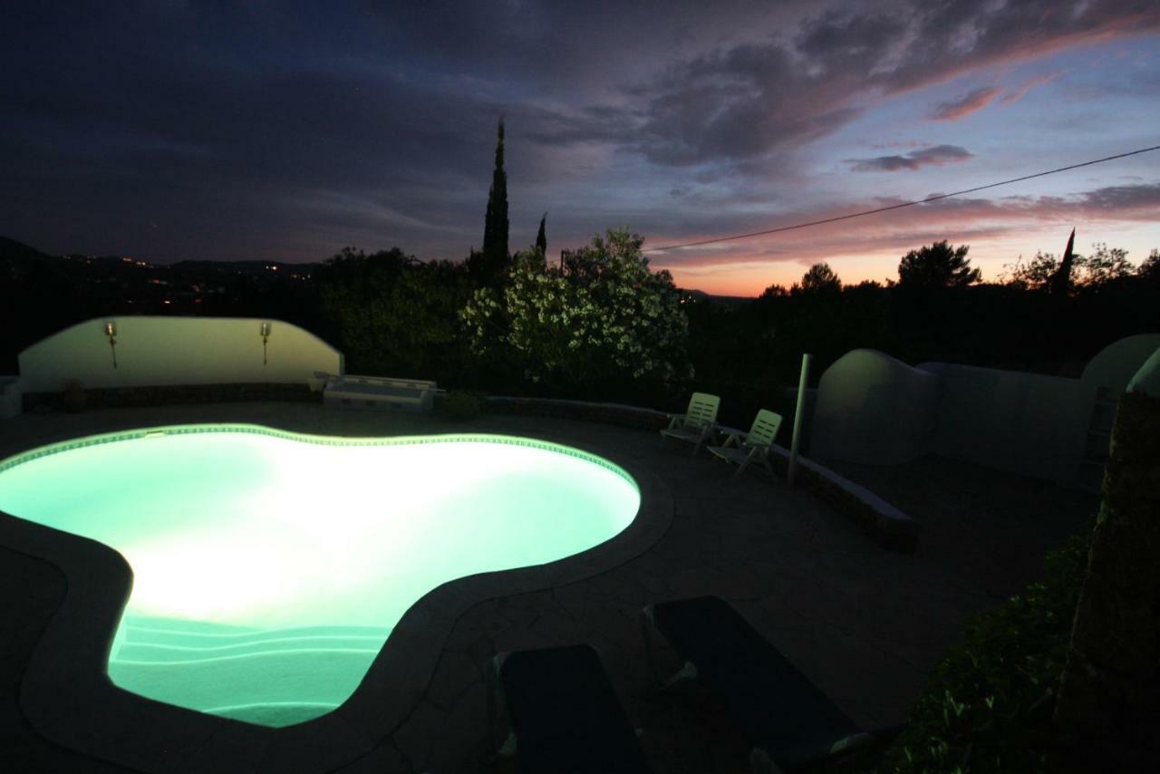Can Alinda Santa Eularia des Riu Dış mekan fotoğraf